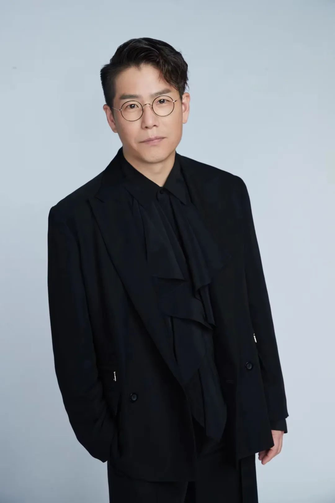 《深爱》主唱：出道30年的新晋歌手林晓峰