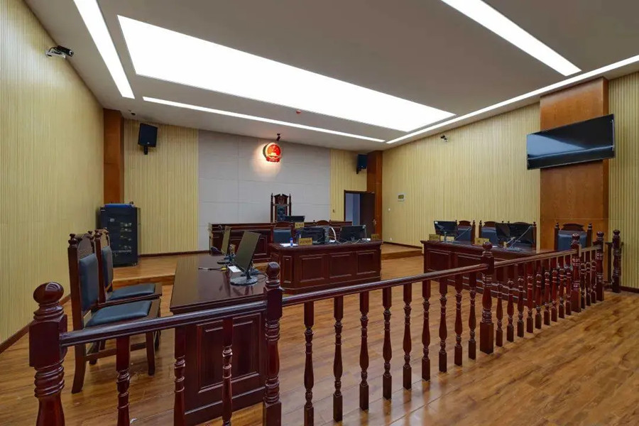 案例：女盗贼偷窃不成，反被威胁失身，心有不甘报警