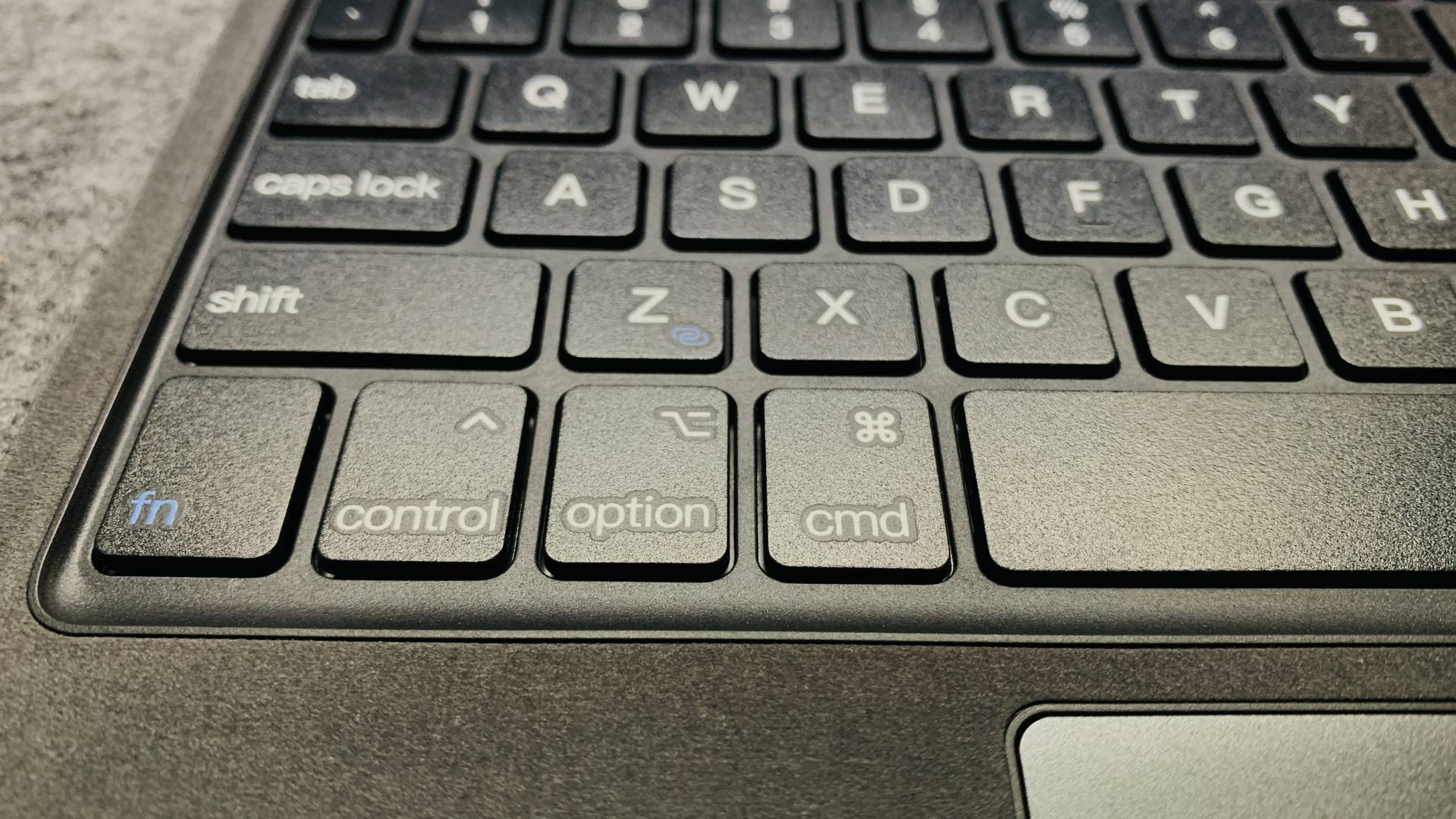 让你的i Pad秒变生产力工具—雷柏XK300无线蓝牙键盘