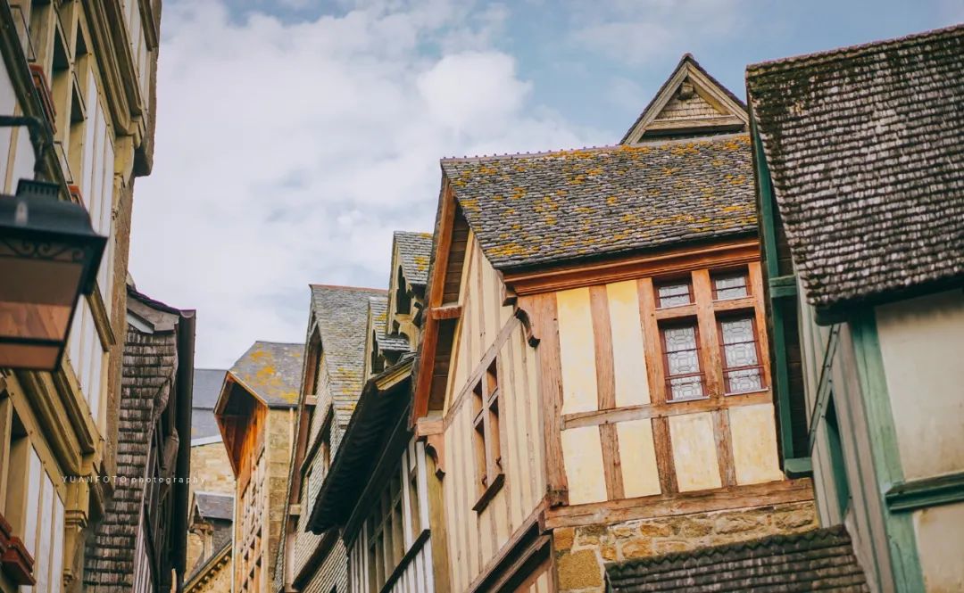 抱歉蹭热，看到周杰伦新专辑封面，回忆在圣米歇尔山的旅拍照片