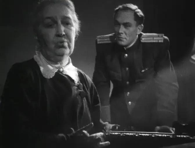 世界电影（0106）苏联电影《锄奸记》（1945）剧照欣赏