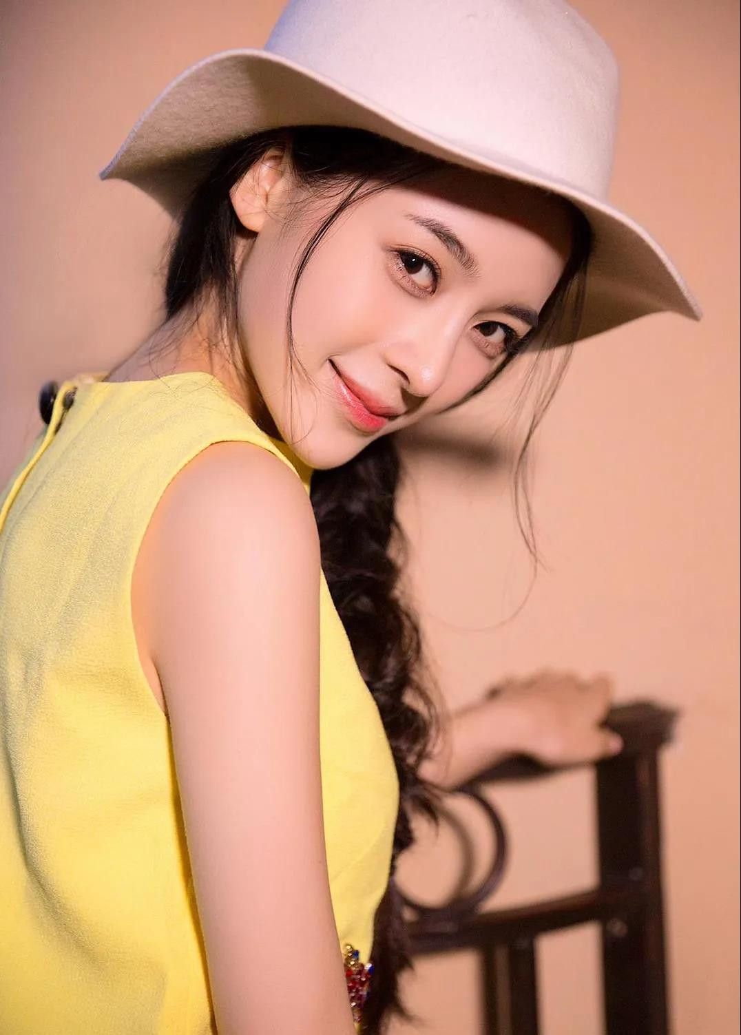 姓赵的女明星(31岁至今单身的女神美出新高度)