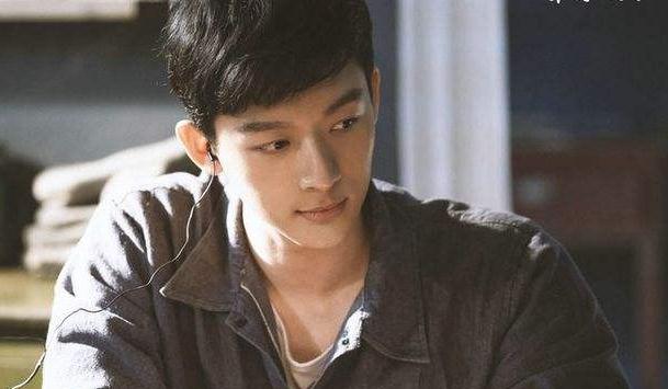 《征服》导演又一力作，比肩《扫黑风暴》，网友：冲着男主也要追
