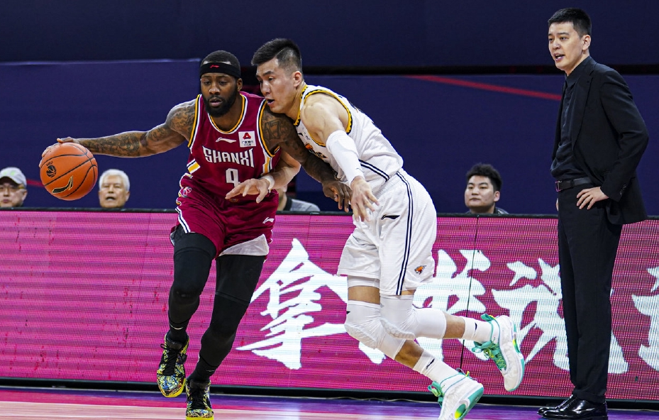 你知道你为什么去不了nba(郭艾伦为何不去NBA？亚洲第一控卫，这个名号是虚的吗？)