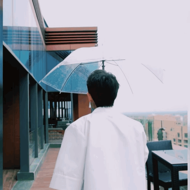 肖战海边的大片，真好看啊，满满的少年感