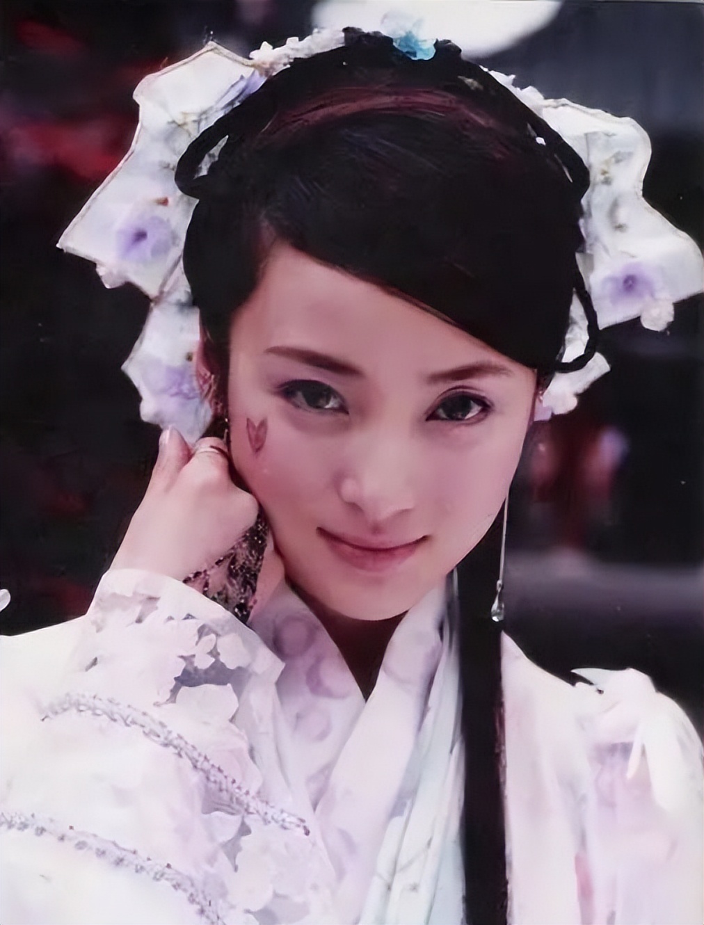 角色设定平平无奇，演员却个个长相惊艳，你管这叫“路人脸”？