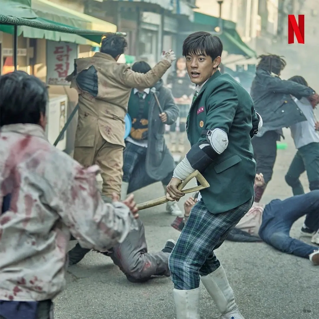 这样的“烂剧”登顶网飞第一？《僵尸校园》的爆红说明了什么