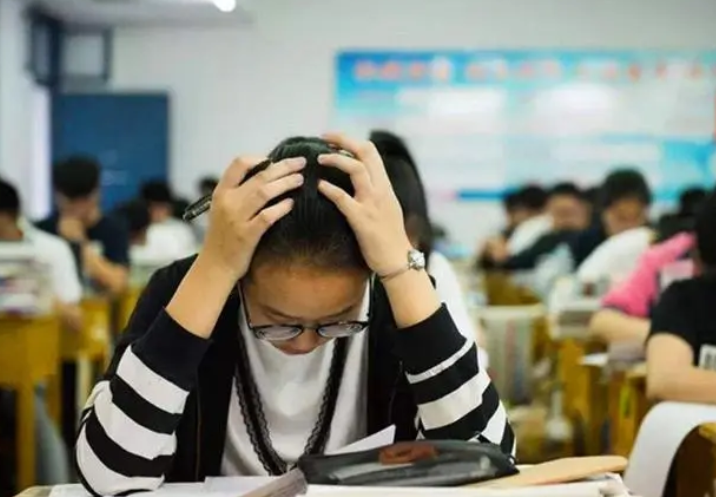 浙江“首场高考”成绩出炉，外省考生羡慕，浙江考生有苦说不出