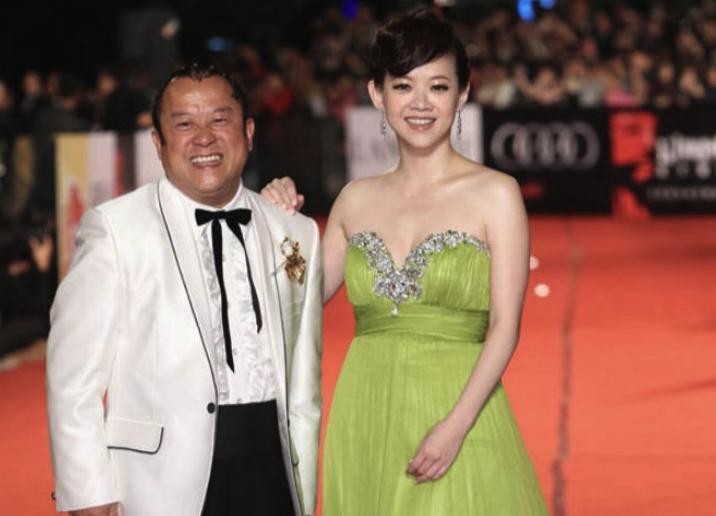 父亲是歪瓜裂枣，女儿却貌美如花？这10位星二代的长相好奇妙