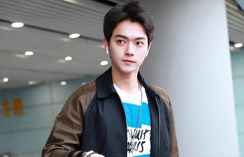 剑眉星目，风度翩翩，这10位男明星的长相，击中了国人审美