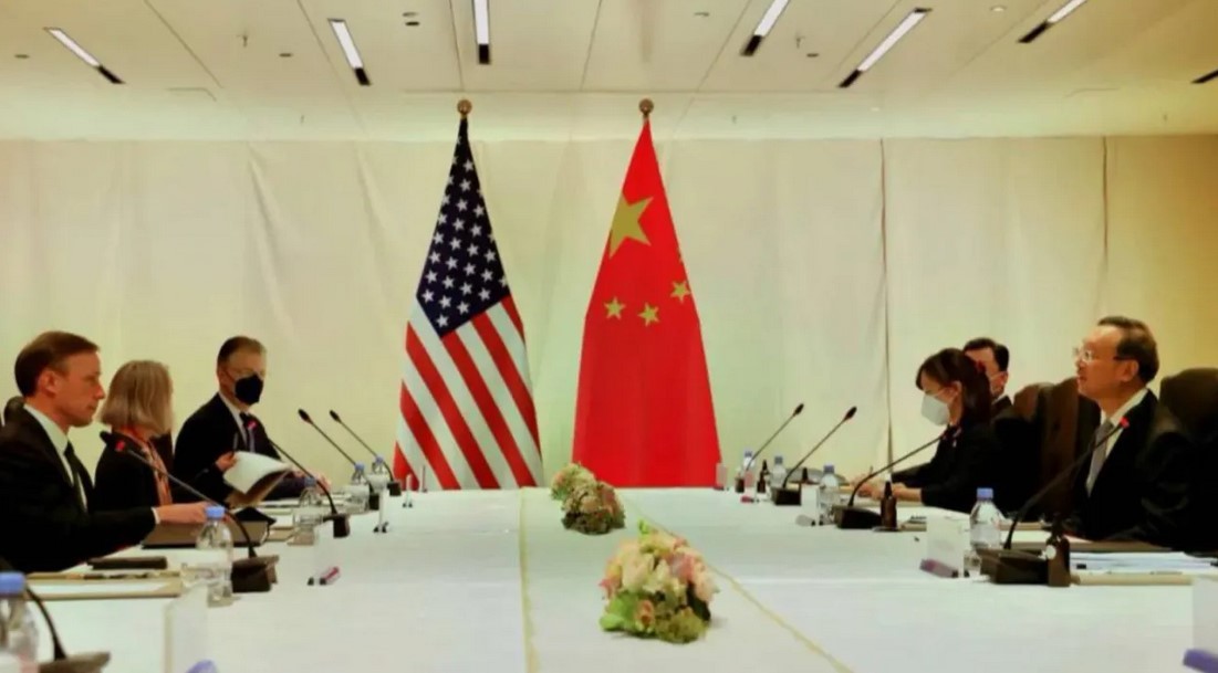 俄罗斯要中方军事援助？美造谣拖中国下水，赵立坚怒斥：用心险恶