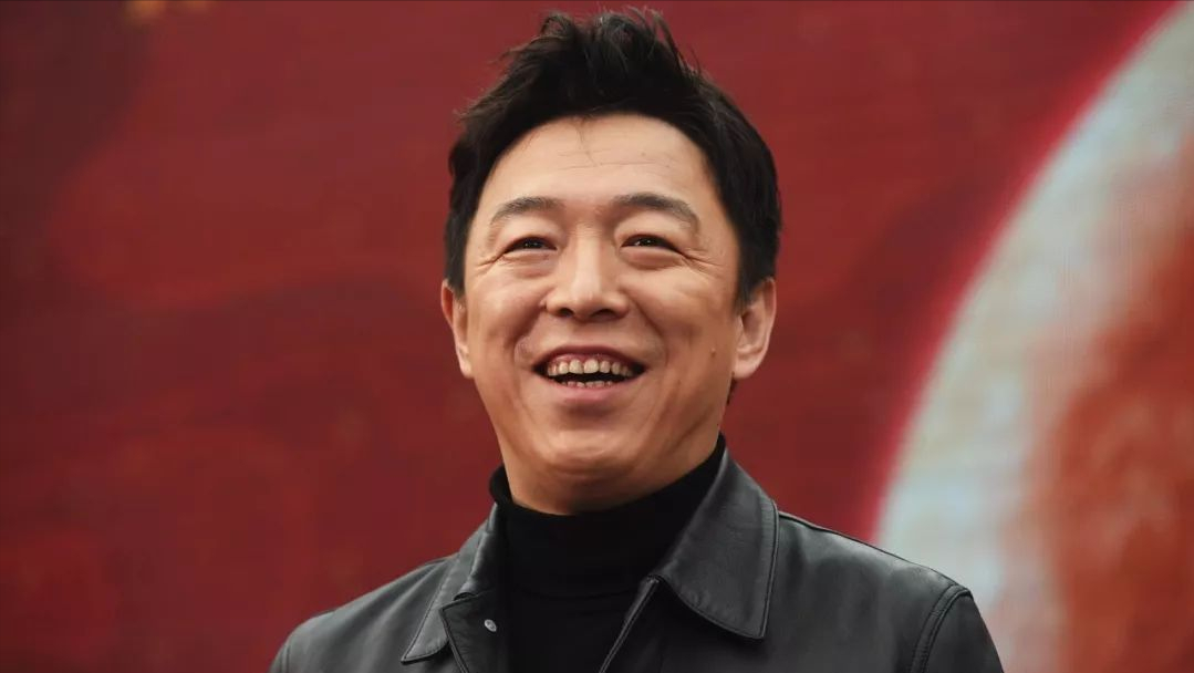 2021中国内地男演员片酬排行，王宝强黄渤垫底，易烊千玺直追吴京