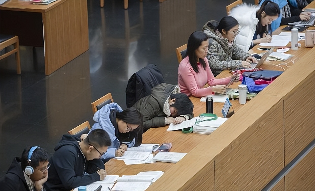 “挂科率”较高的4个专业，一个比一个难，学霸也有点招架不住