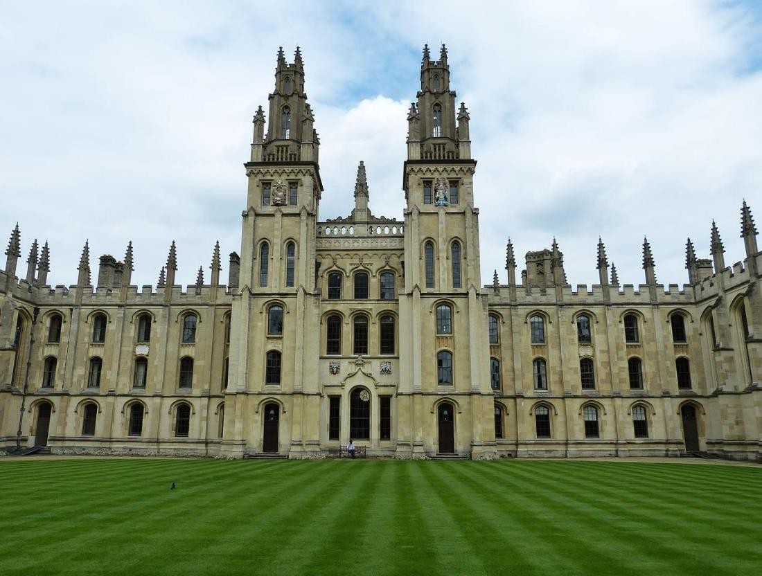 最强大脑潘周聃：因学霸式起身爆红全网，爱因斯坦是他大学校友