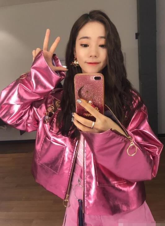 中传毕业科班出身，靠选秀搭档杨超越出道，后转行演戏屡遭吐槽