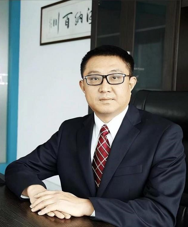 20多岁张珊珊,35家公司身价百亿涉嫌造假,强大的家族曝光