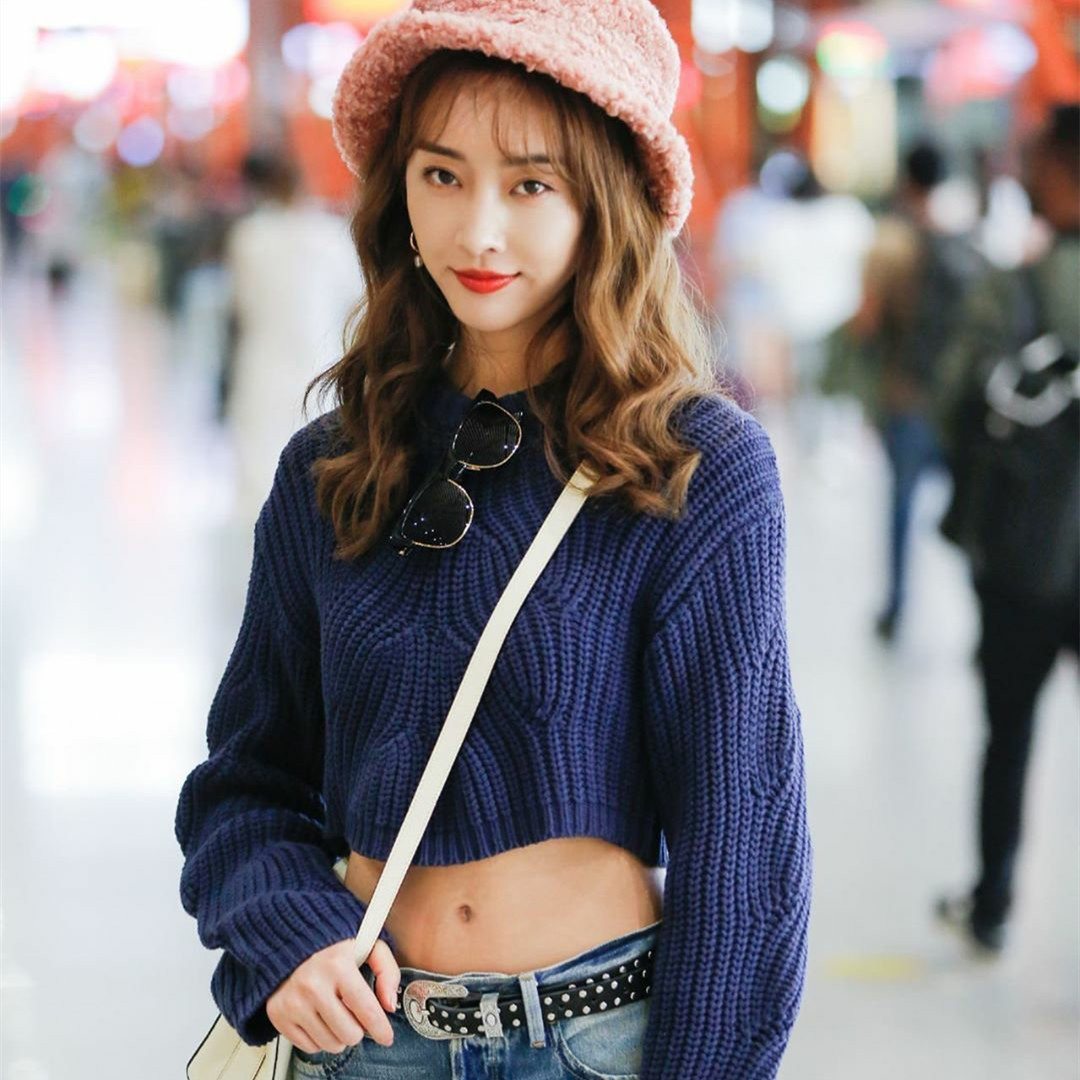 宣璐露脐装露出小俏皮，美腻！​​​