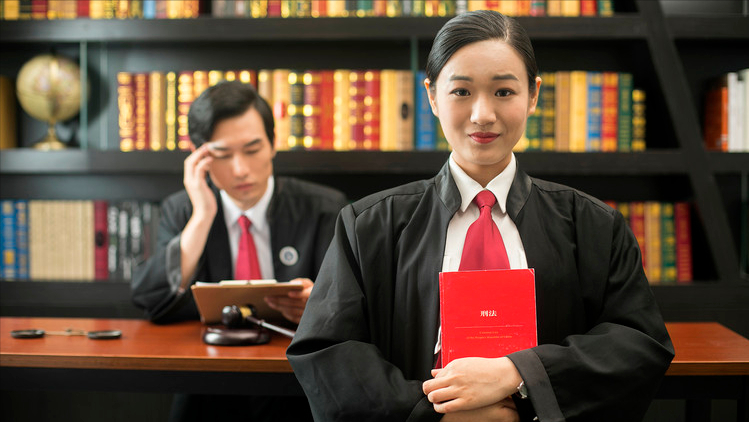 娶女律师有什么好？