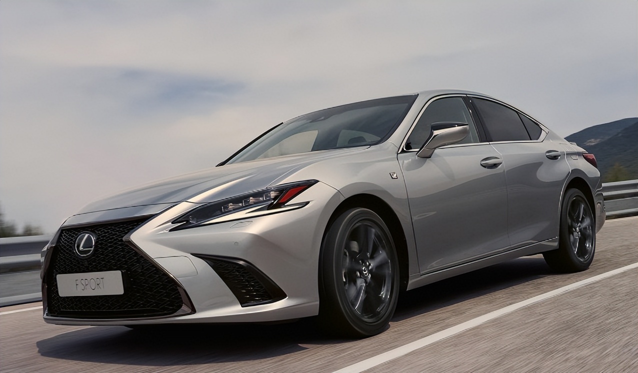 取消触控板、支持Car Play，2023款雷克萨斯ES发布