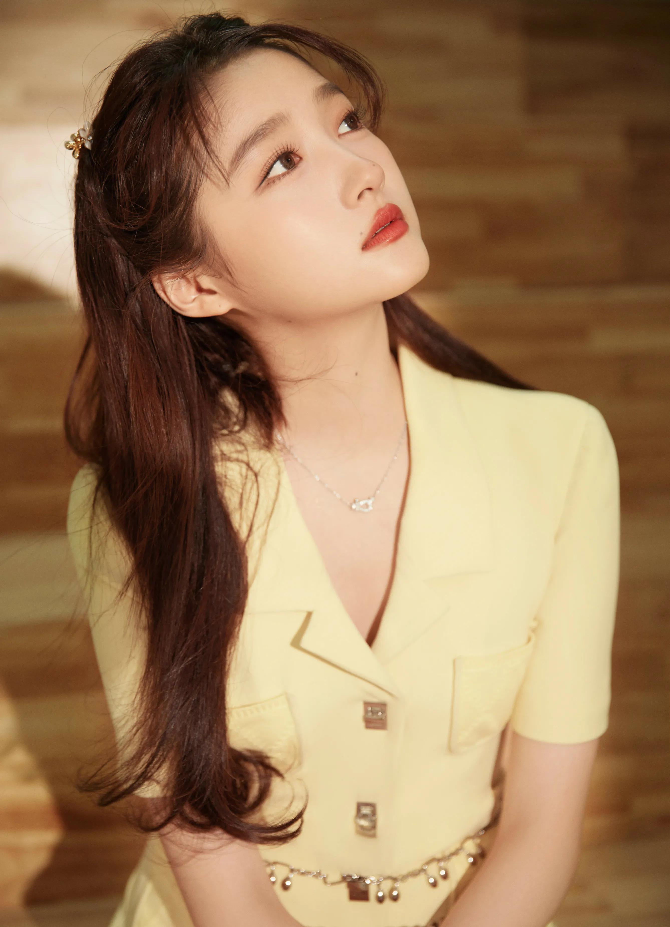 “国民闺女”关晓彤、杨紫，你更喜欢谁，超级大片合集欣赏