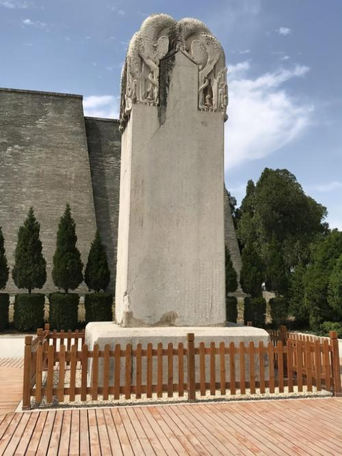 探索發現武則天(1958年,陝西出土千年女帝武則天墓,工人放炮採石意外