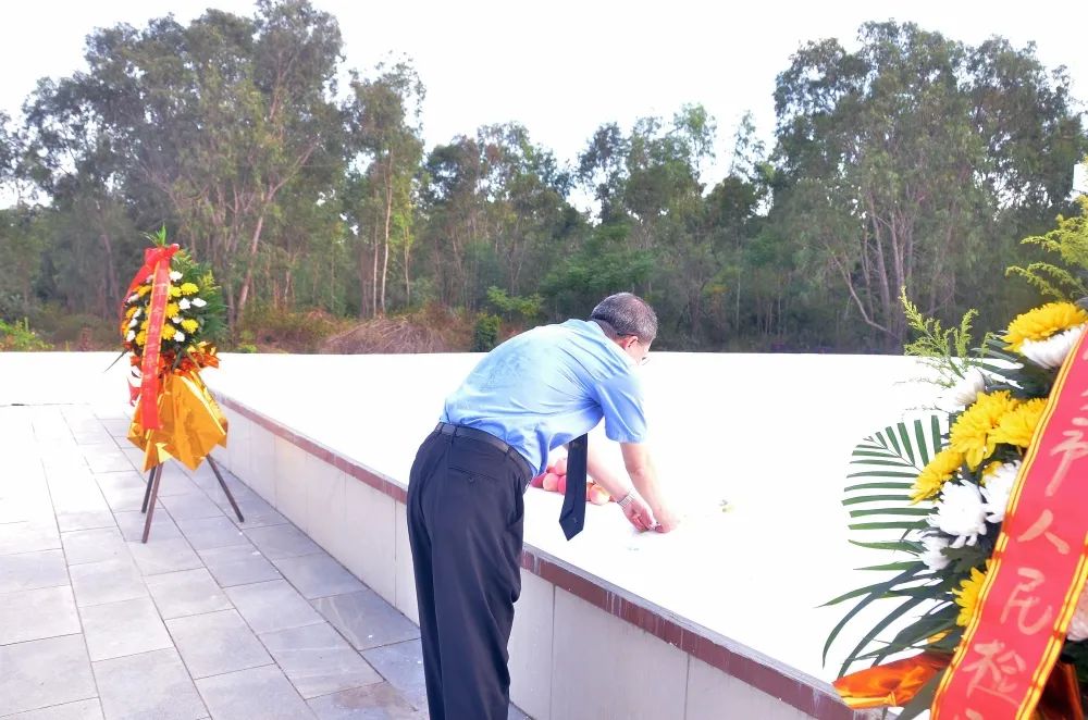 赓续红色血脉 谱写时代新篇——东方市检察院开展迎“七一”主题党日活动