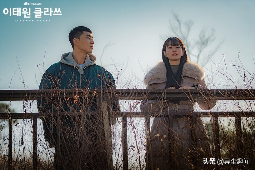 非官配却超搭的CP！《二十五，二十一》智雄&升婉超强CP感引热议