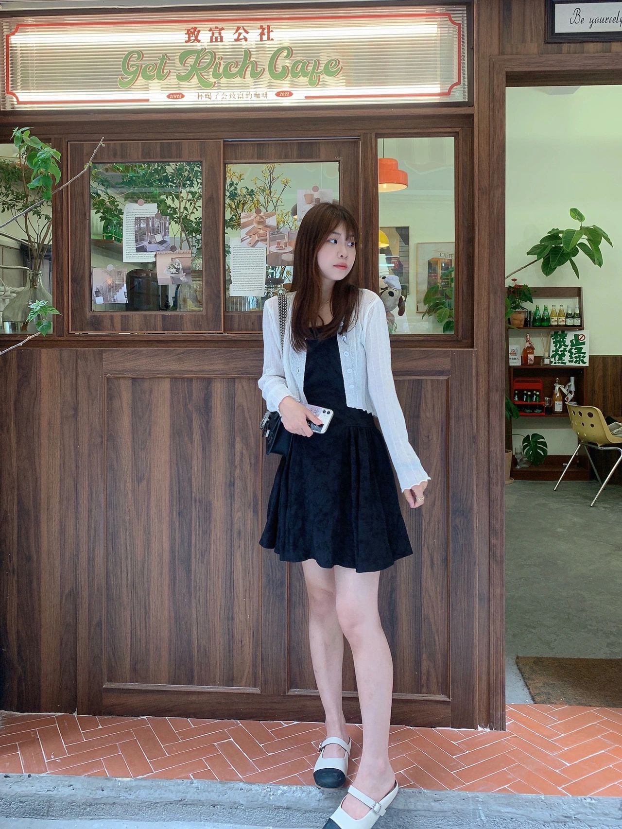 第一个包包gucci酒神黑丹宁 网络知识