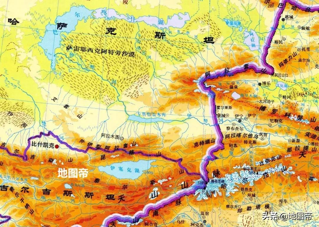 新疆伊犁是如何失而复得的？