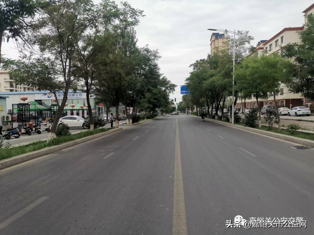 嘉峪关市公安局交通警察支队发布 2 处路段提供免费停车服务