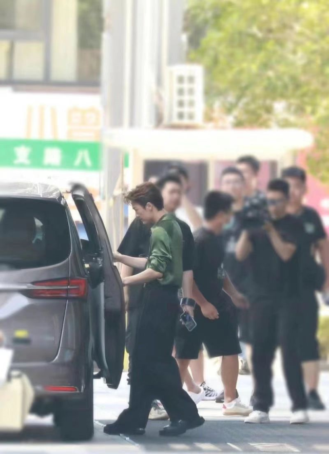 披哥2初舞台录制！32位哥哥分组曝光！披哥2仅仅选曲秒杀浪姐3？