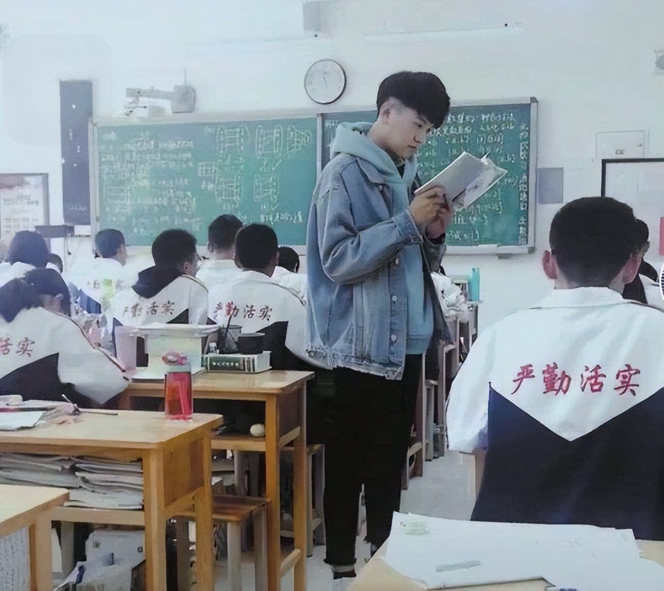 中小學教師“性別失衡”嚴重，引起官方注意，為啥男老師越來越少