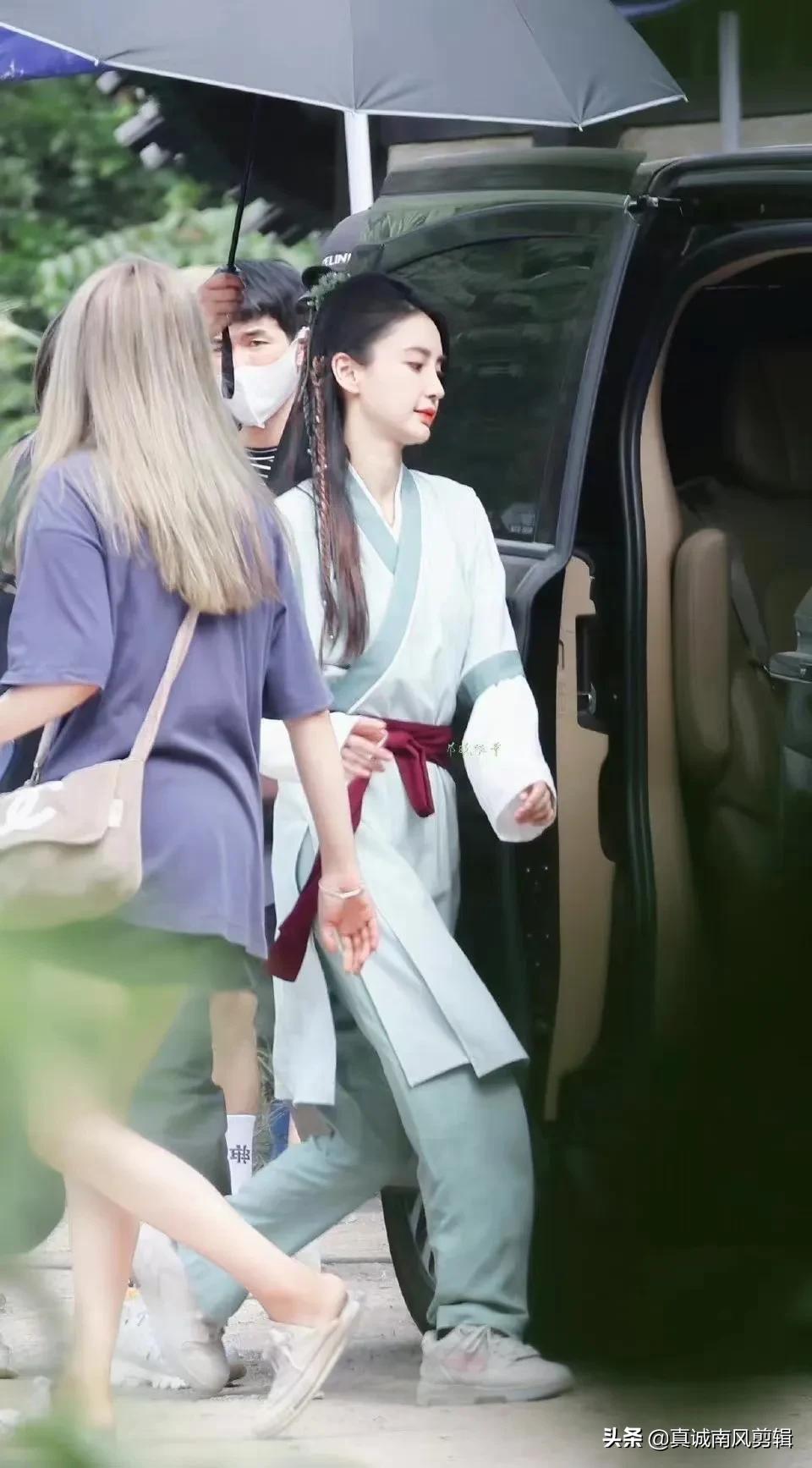 angelababy 录制萌探2cos 郭芙蓉造型，颜值在线