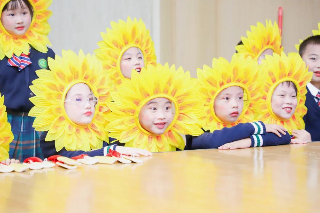 花田花绽，阅读悦心｜双流区黄甲小学举行读书节之阅读表演赛