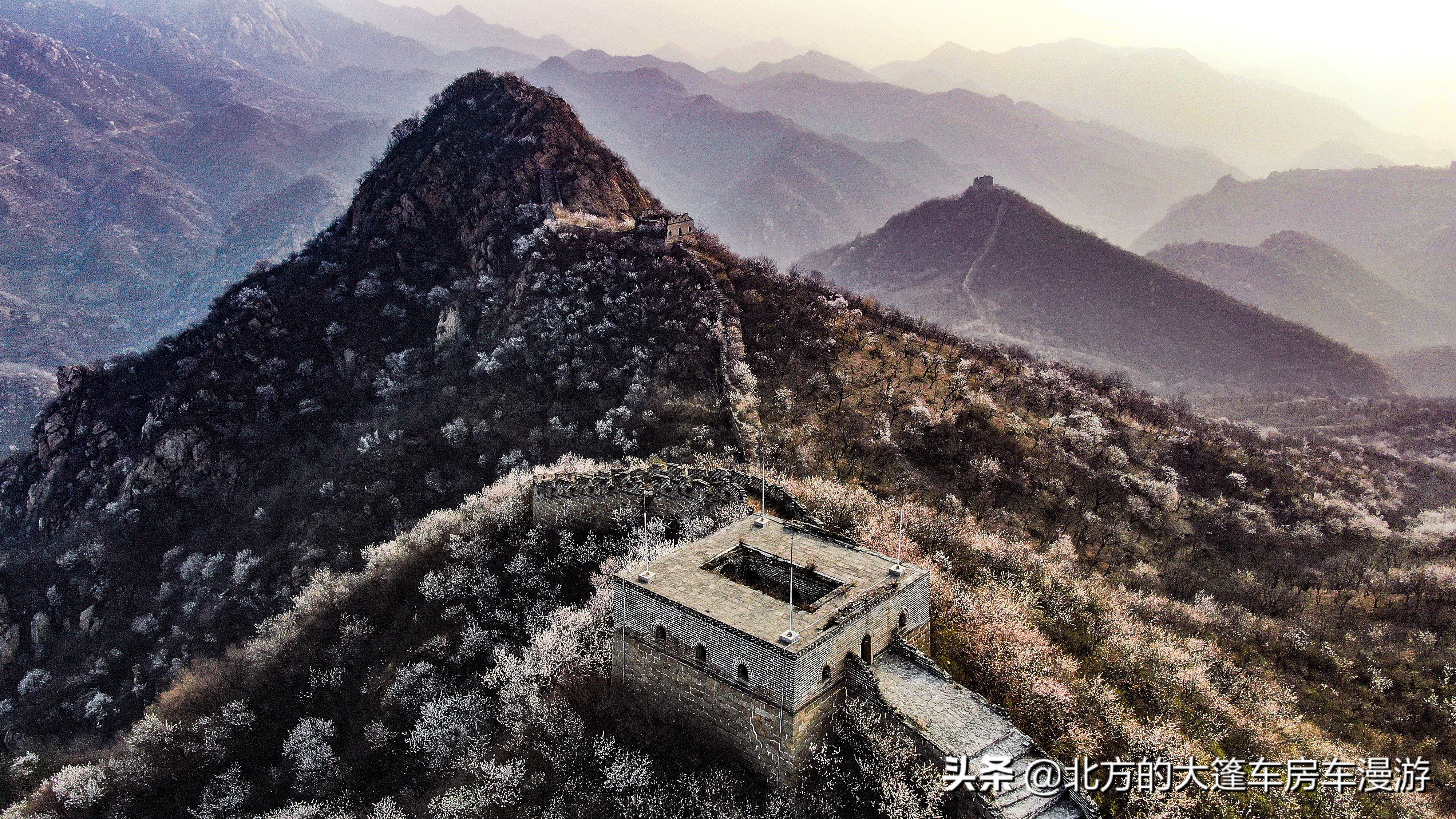 走过北京春天最美的盘山公路去那山桃花盛开的地方——龙泉峪长城