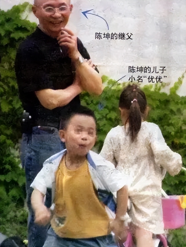 演员陈坤：亲情爱情都有泪，46岁仍未婚，将儿子当成全部