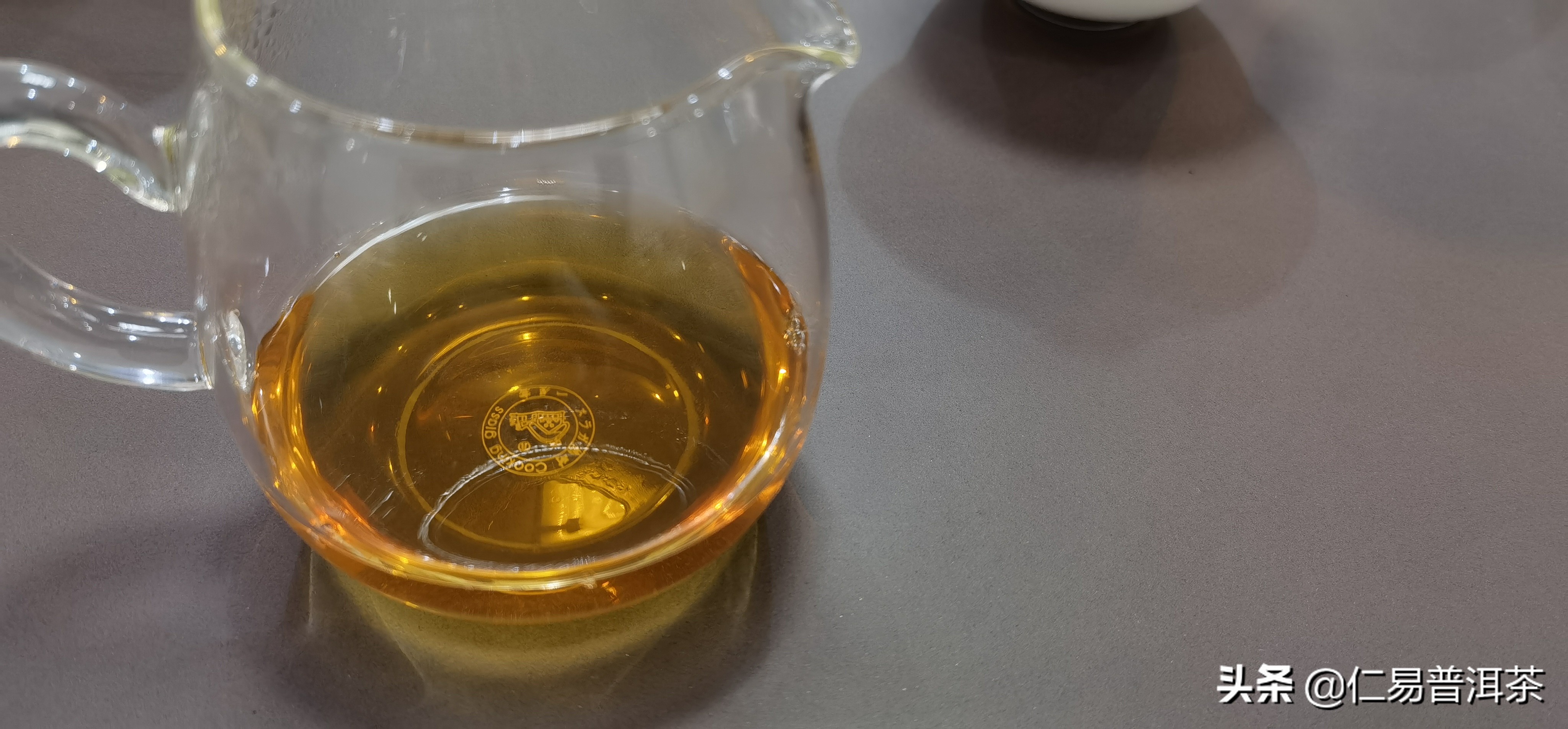 選茶攻略：普洱茶與綠茶的區(qū)別，陸羽與常伯熊的茶道選擇