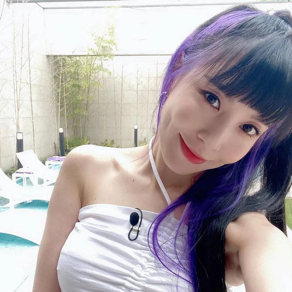 韩国天后宝儿，虽然个子不高，但气场实在是太强大了