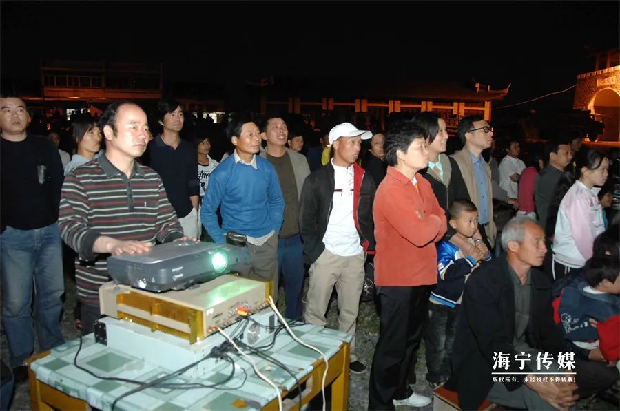 《庐山恋》男主现身海宁这个地方 与村民共享“仲夏夜光影梦”