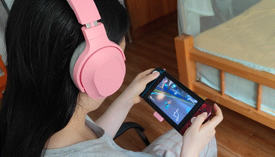 无线猛男粉电竞耳机，重燃中年人游戏信心