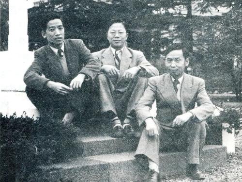 乞丐抱着“菜坛”要见清华校长，门卫欲轰赶，却见梅贻琦热泪盈眶