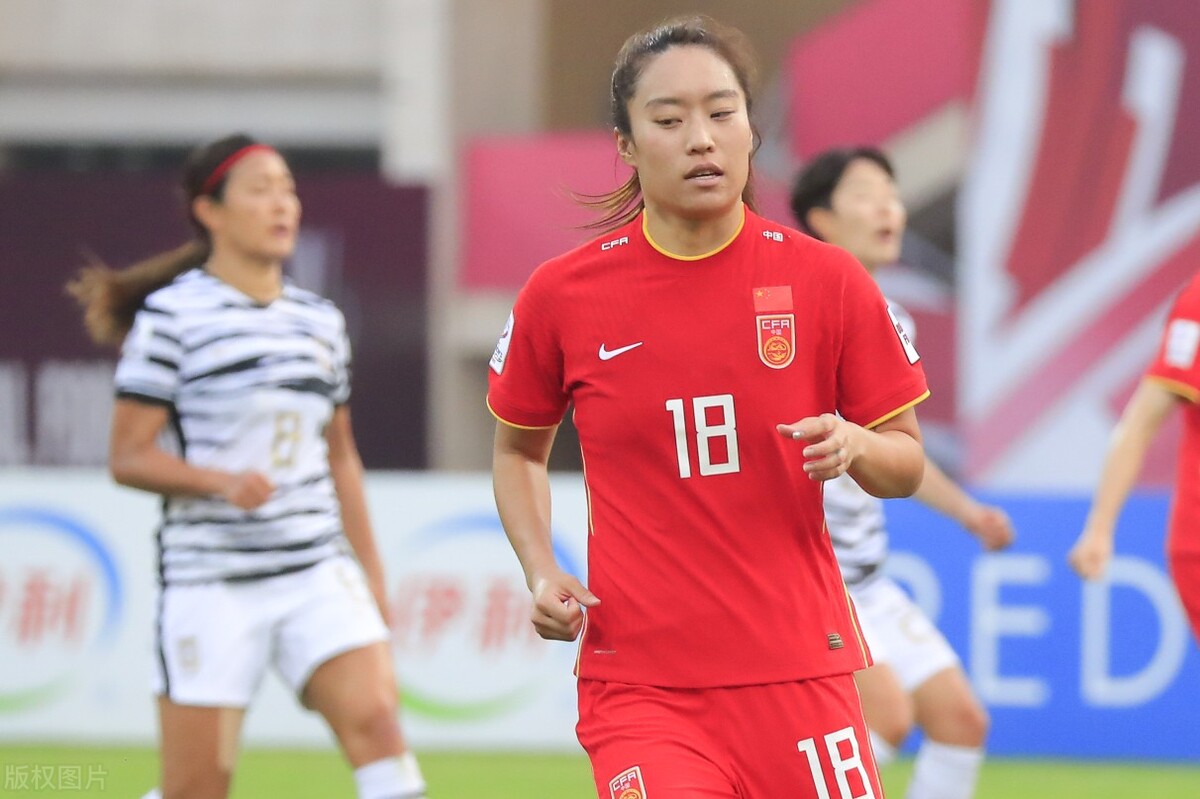 门将位置24岁门将朱钰替换了奥运会的彭诗梦,这一果断变化也让中国队