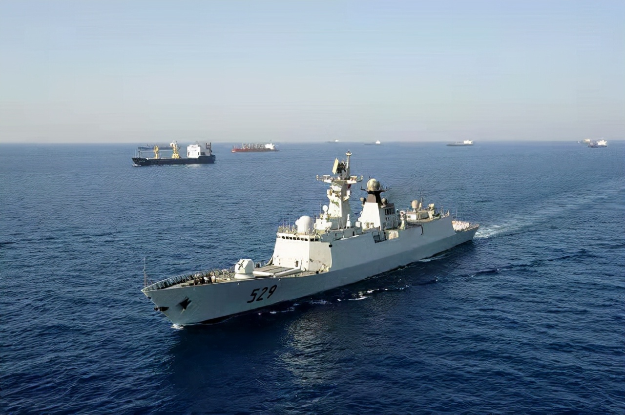 中国渔民中国第二海军打捞外国监听探测器显能手