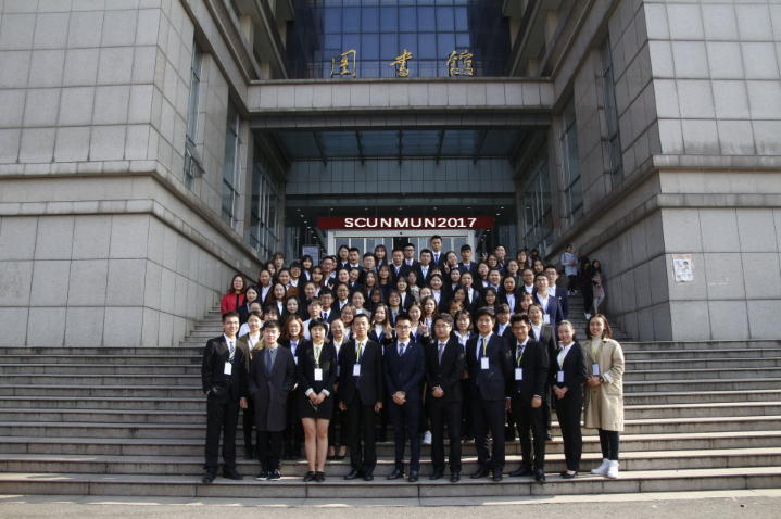 没有对比就没有伤害，大学生成为公务员，干8个月左右挣了5万多