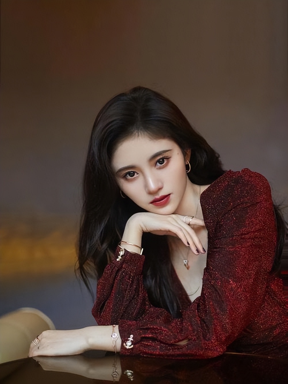 个子不到一米六,长得却很御姐