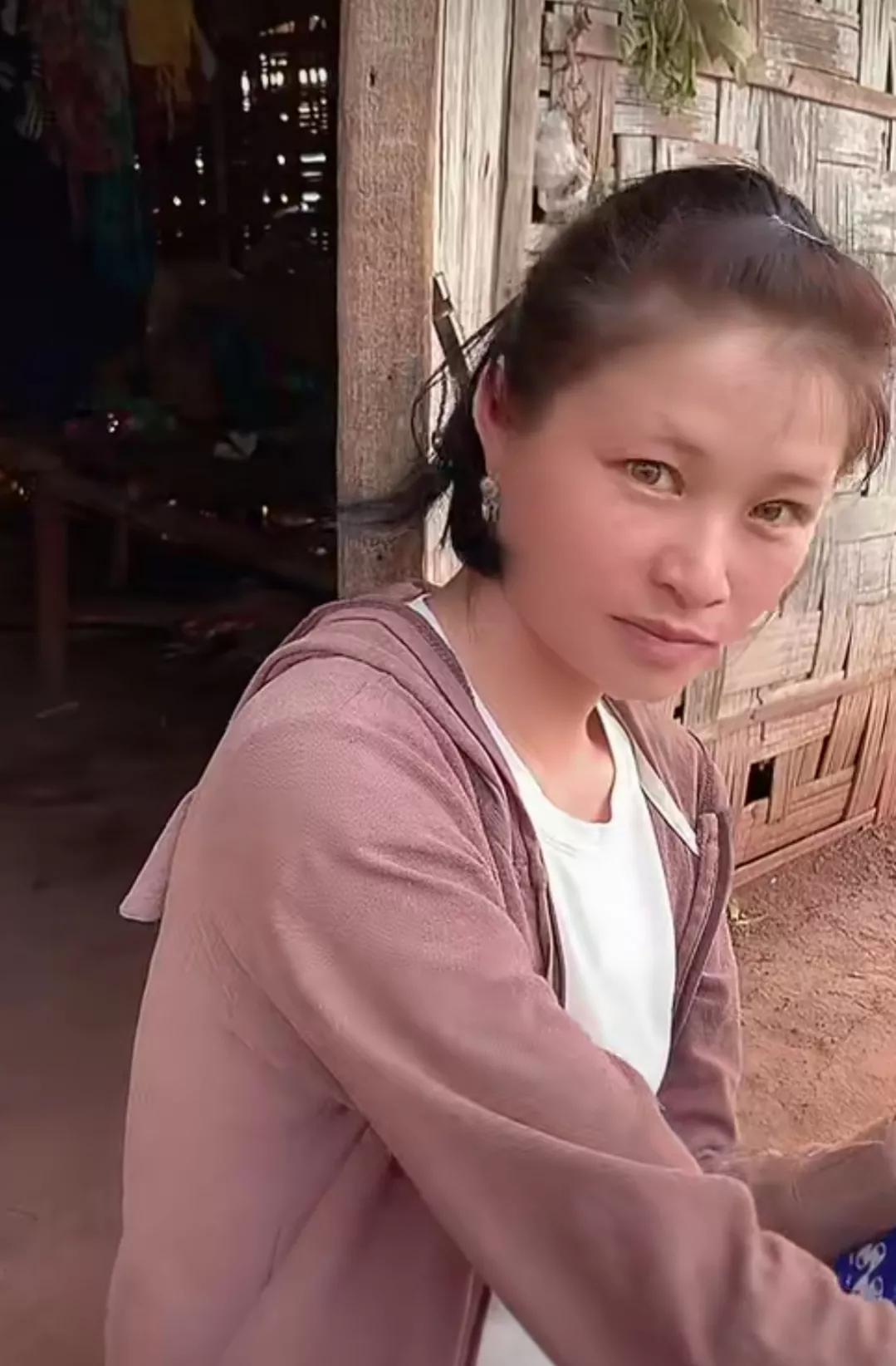 寮國妹阿蘭離婚 她本不應該過這樣的生活 天天看點