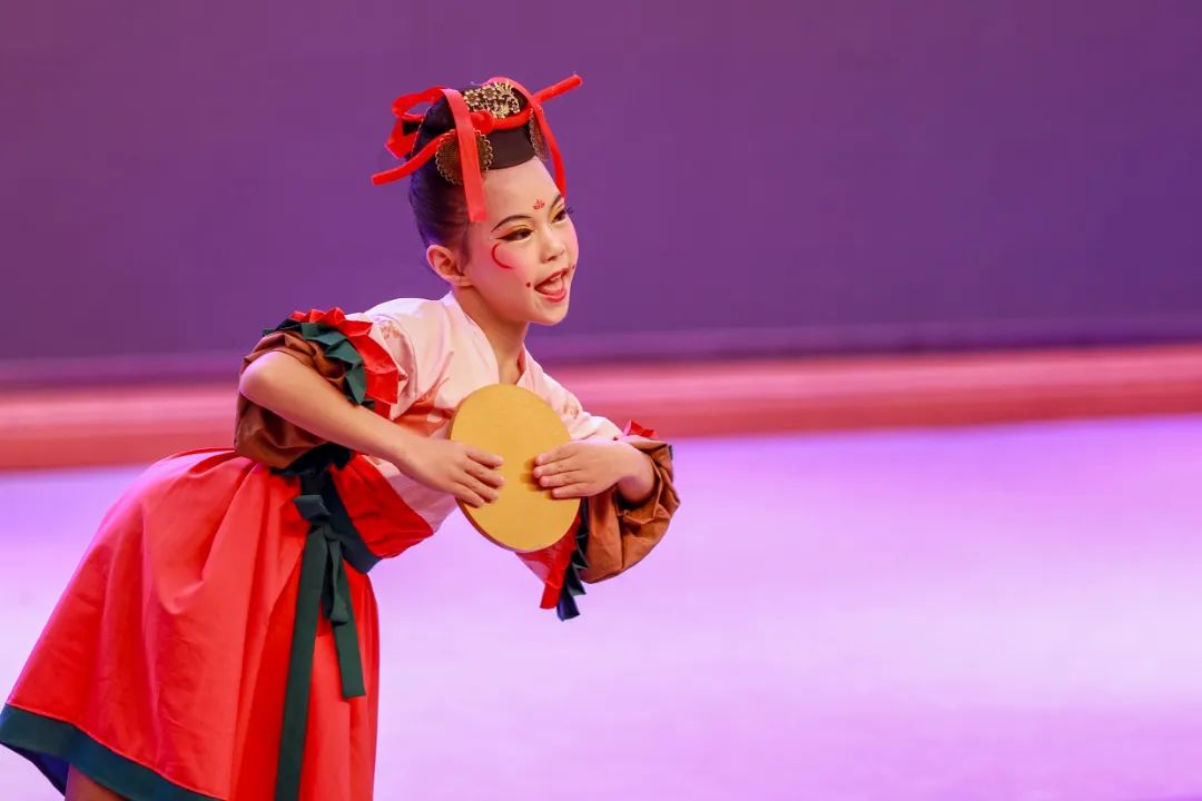 华阳实验小学举行“童星耀五月·艺术绽花开”群舞比赛（续）