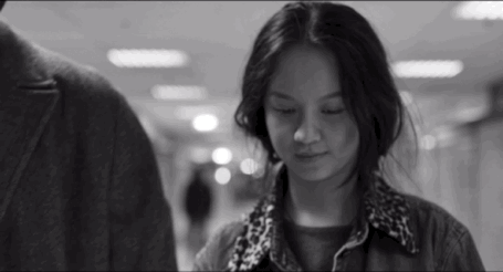 她刚出道，就刷新了华人女星尺度