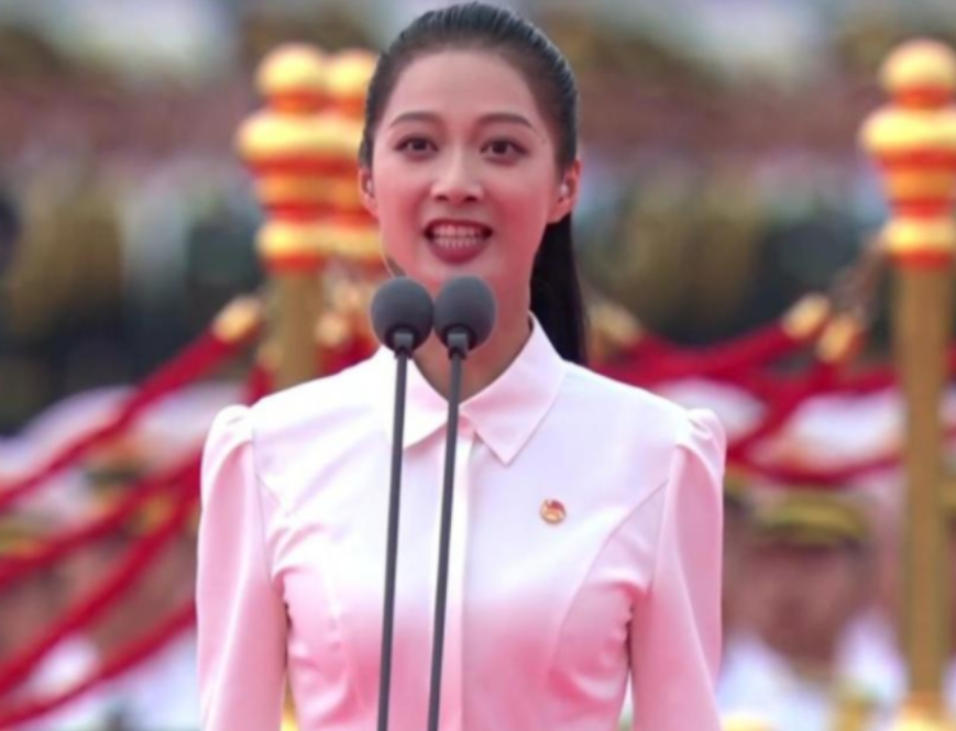 校花冯琳与军艺校草连线互动，首次独立主持，父母身份也被爆出