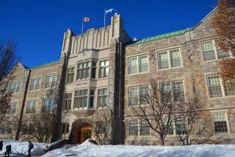 加拿大高中留学费用,加拿大高中留学费用一年大概多少人民币